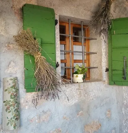 بيت للعطل Kuca Za Odmor Mikleus لوفغان