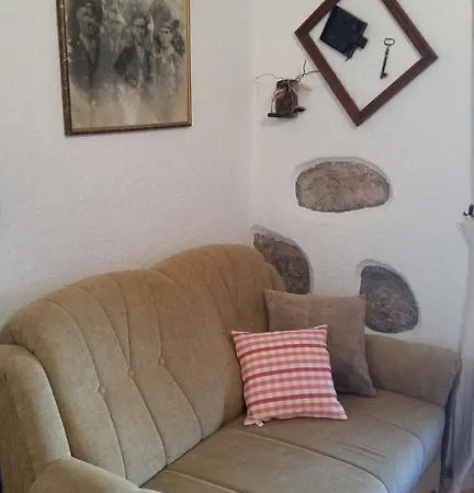 Semesterbostad Kuca Za Odmor Mikleus *