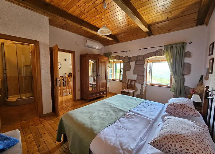 Kuca Za Odmor Mikleus Сasa de vacaciones Lovran
